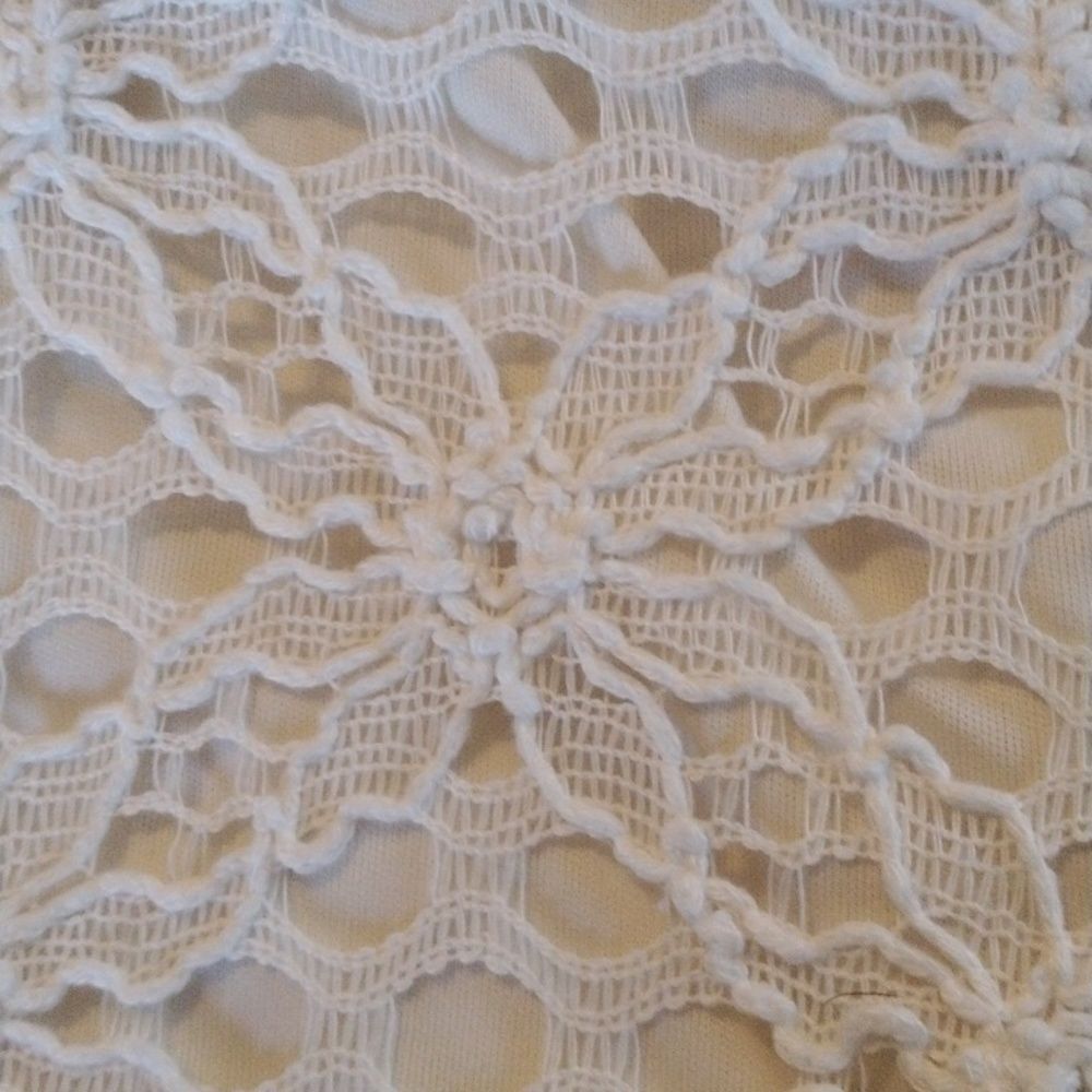 Kay Celine Lace Dress - Picture 12 of 12